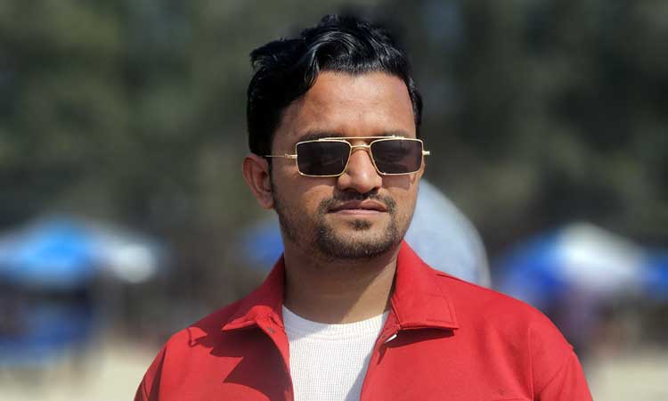 আন্তর্জাতিক শিল্প উৎসবে অংশ নিতে সিউলে যাচ্ছেন কিশোরগঞ্জের রিফাত ইসলাম