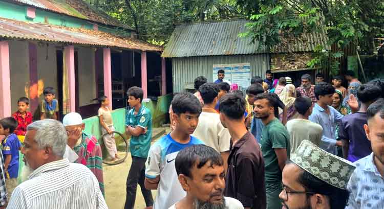 কটিয়াদীতে ইমামের রহস্যজনক মৃত্যু