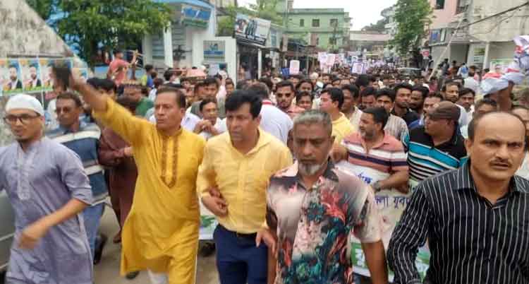 নবগঠিত কেন্দ্রীয় কমিটিকে অভিনন্দন জানিয়ে কিশোরগঞ্জে যুবদলের আনন্দ মিছিল